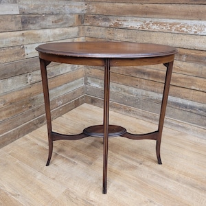 Antique Edwardian Mahogany Oval Side Table Inlaid Top And Legs Detailing