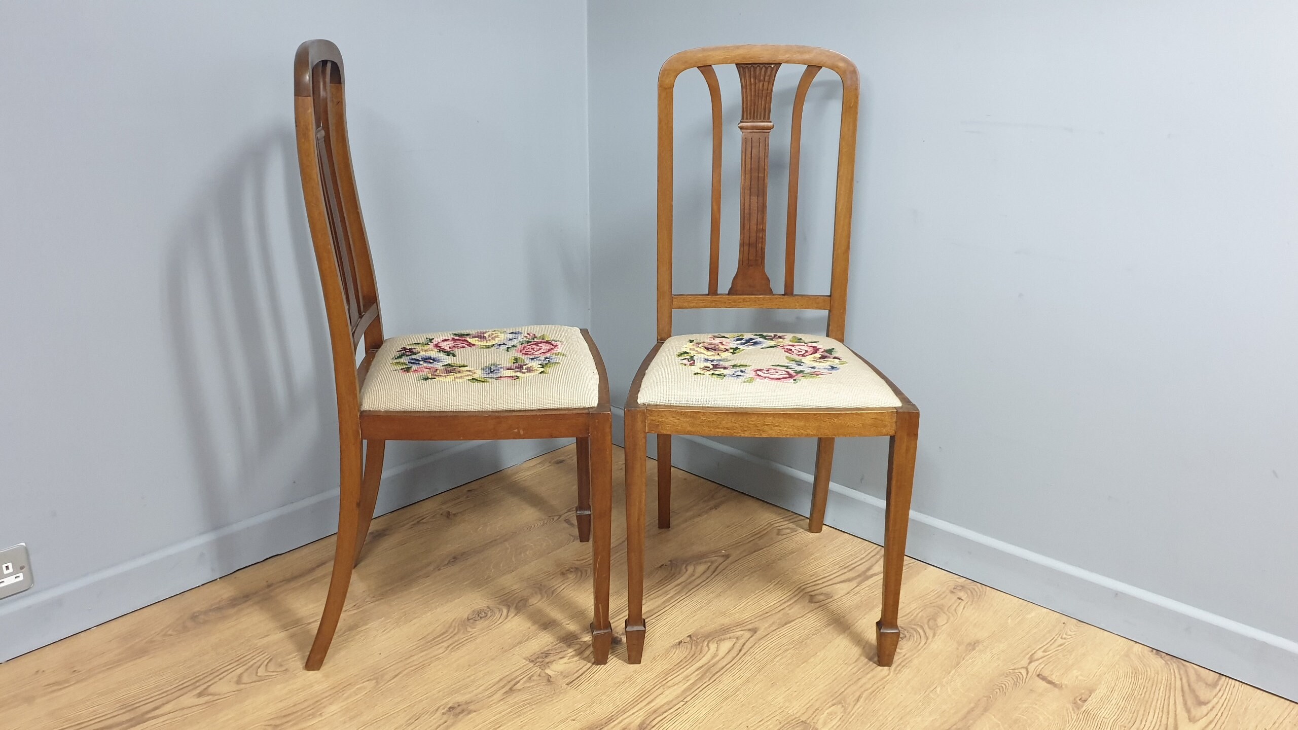 Pareja victoriana de sillas de dormitorio Needlepoint hechas a | Etsy