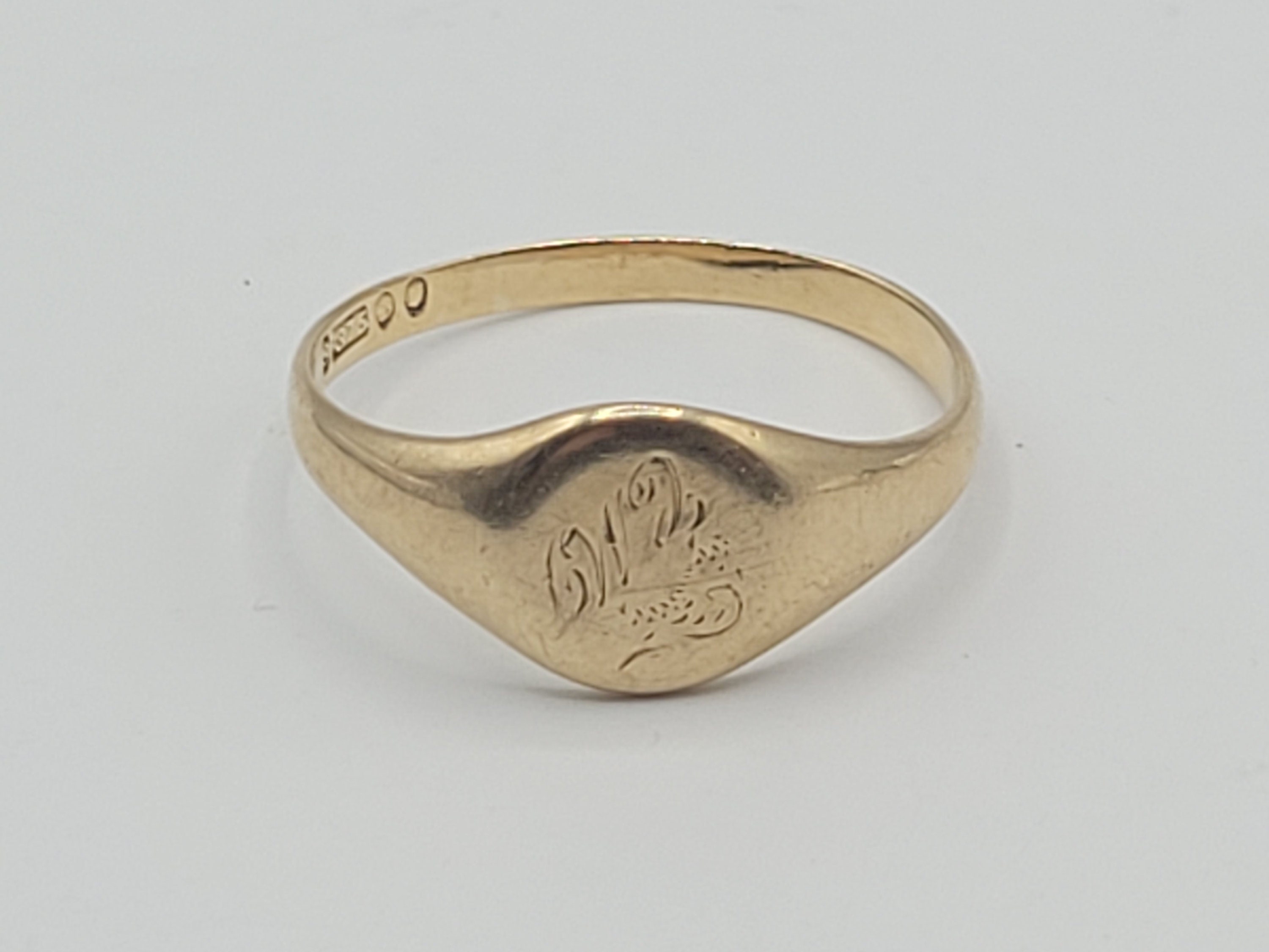 Antique 9ct Gold Gentleman's Signet Ring Size V, 3.08g Antique 9ct Gold Gentleman's Signet Ring Size V, 3.08g