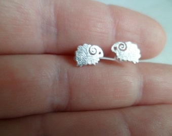 925 Silver Tiny stud earrings "Rams".