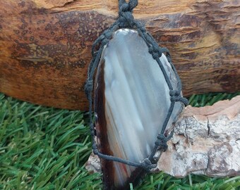 Natural Slice Agate Crystal Macrame Necklace
