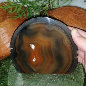 Natural Geode Agate with Quartz - Amazing Collector&#39;s Piece Extra Quality