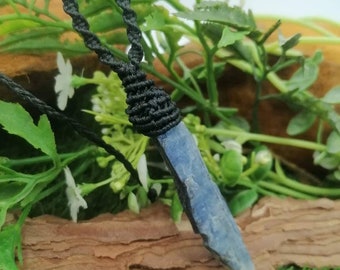 Blått blad Kyanit Makramé Handgjort Halsband