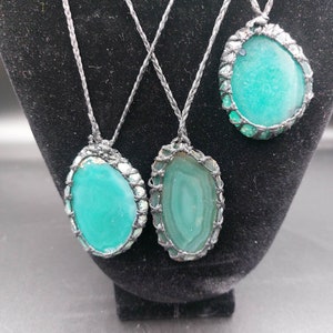Collar de macramé hecho a mano con ágata turquesa natural - Piedra curativa - Idea de regalo - Protección
