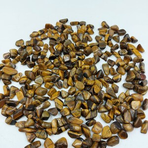 Tiger&#39;s Eye Yellow Polished Crystal Chips, Tumbled Healing Gemstone, New Age Polished Semi-Precious Rocks