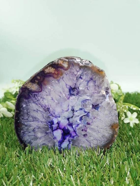 Natural Agate Geode with Quartz: Crystal Home Decor