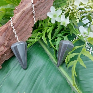 Hematite Pendulum, Crystal Pendulum, Dowsing Pendulum, Divination Crystal