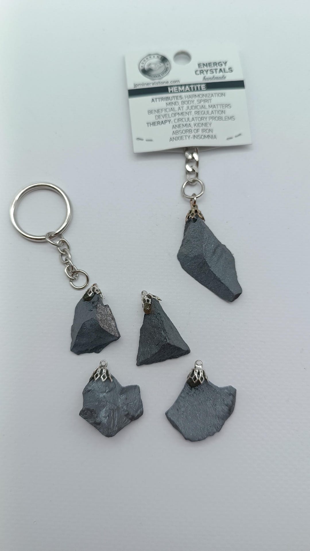 特価☆ハンドメイド シルバー(純銀)ヘマタイト キーホルダー 天然ヘマタイト原石クリスタルキーホルダー - Etsy 日本