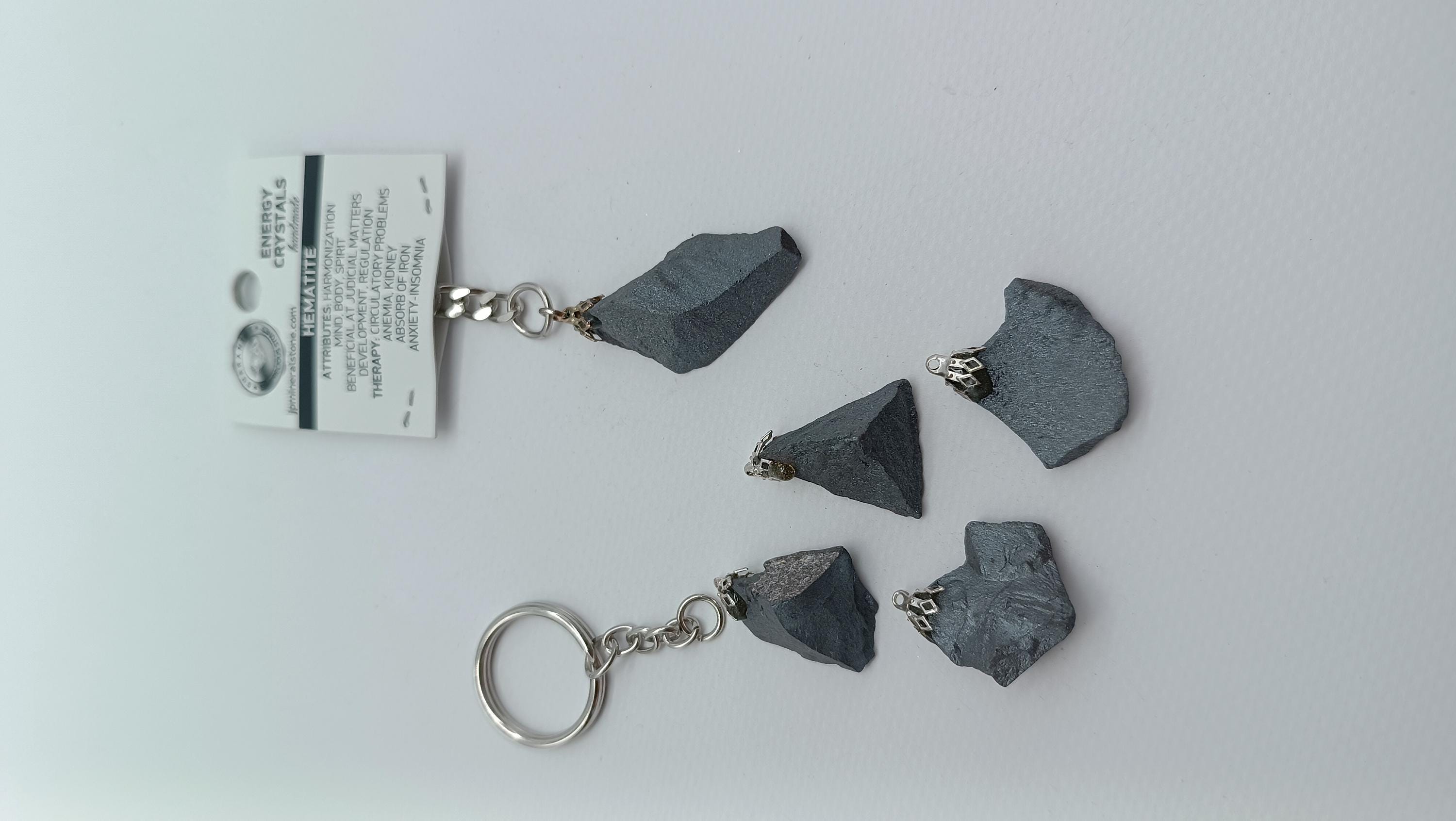 特価☆ハンドメイド シルバー(純銀)ヘマタイト キーホルダー 天然ヘマタイト原石クリスタルキーホルダー - Etsy 日本