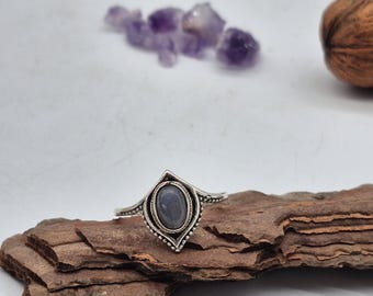 Pierścień z posrebrzanego labradorytu: regulowany pierścień w stylu boho z kamieniem szlachetnym