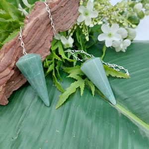 Aventurine Pendulum, Crystal Pendulum, Dowsing Pendulum, Divination Crystal