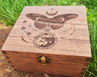 Mystical Moth, Keepsakes, Dice Box, Dungeons and dragons, Gaming Box, Geek Gift, Engraved Gift Box, Keepsake box, Storage