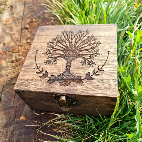 Moon Tree Box, Tree of Life collector, RPG, Dice Box, Keepsake Box, Moon Phases, Memory Box, Wooden Box, Home Decor