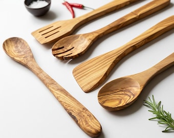 Traditional Olive Wood 5 Piece Kitchen Utensil Set |  Wooden Cooking Utensils | Sustainable and Organic Kitchenware | Gift for Home Chefs