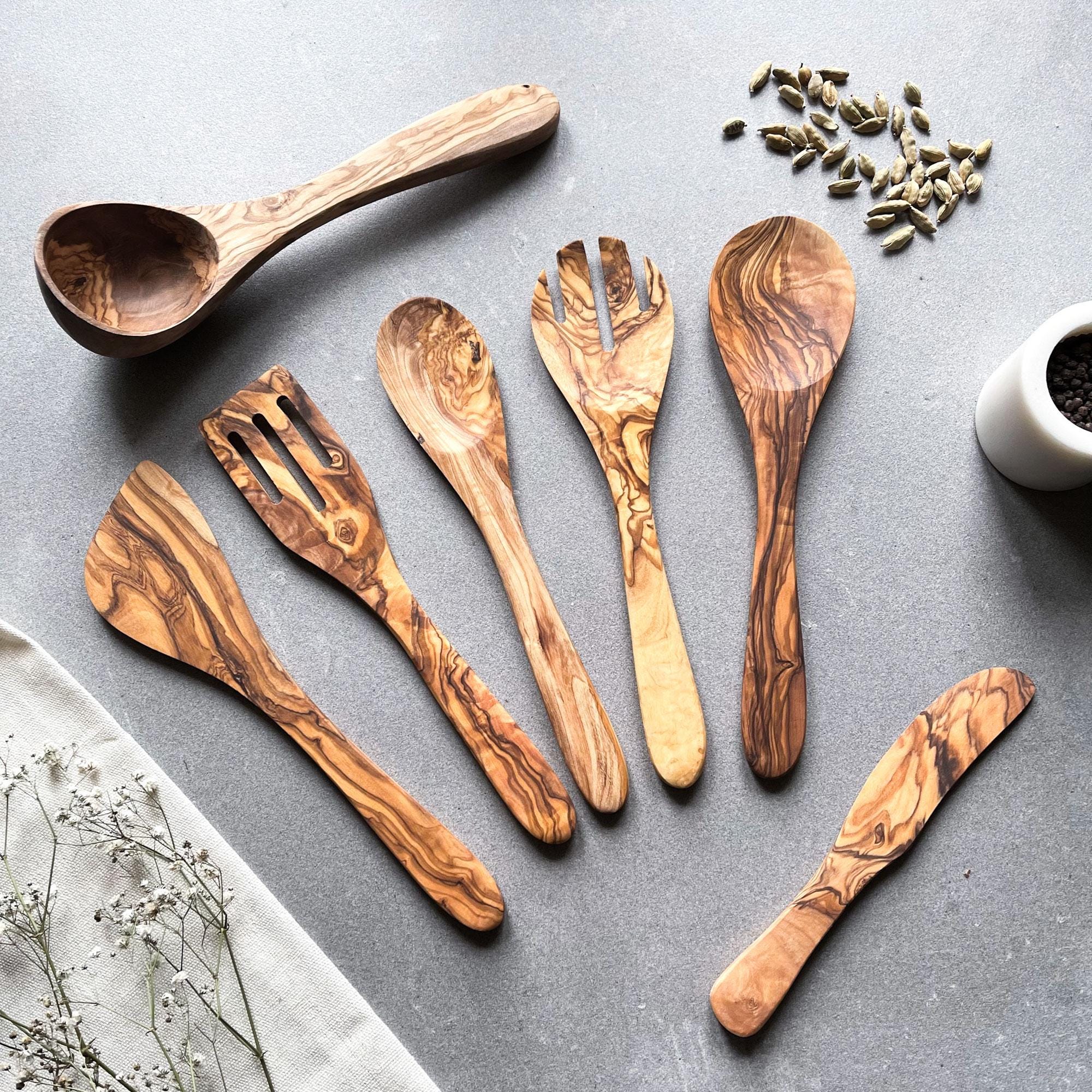 Traditional Olive Wood 7 Piece Kitchen Utensil Set | Cooking