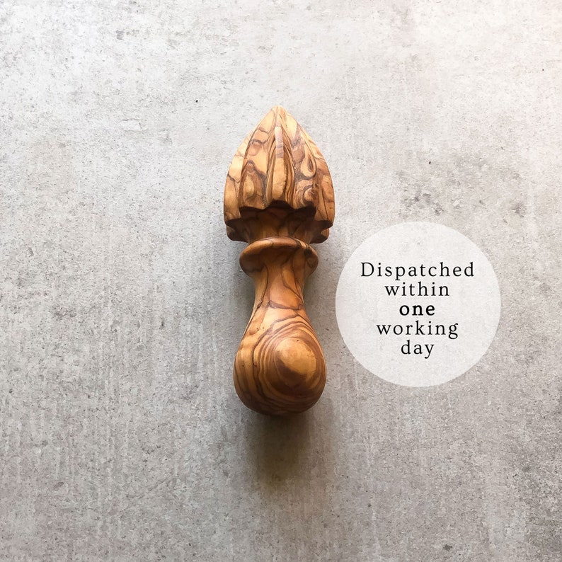 Traditional Handmade Olive Wood Lemon Squeezer | Citrus Juicer | Lemon Juicer | Fruit Squeezer | Orange Juicer | Lime | Grapefruit
