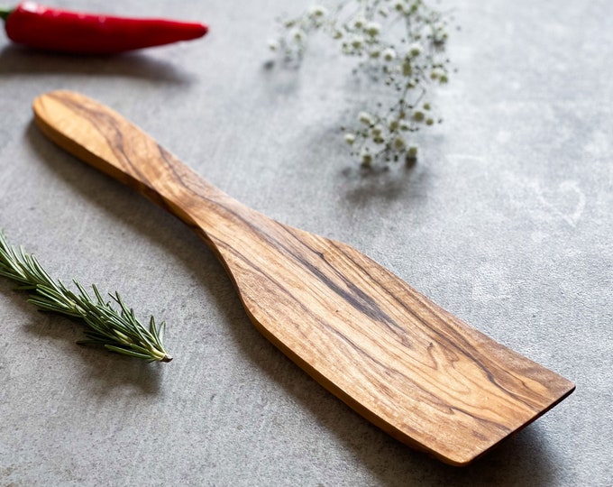 Traditional Olive Wood Spatula | Kitchen Utensil | Wooden Accessories | Kitchen Gadgets