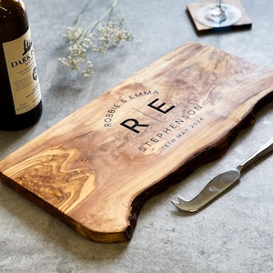 Personalised Olive Wood Chopping & Cheese Board, Couples Engagement Gift, Wedding Gift, Anniversary Gift, Mum Gift, Mr and Mrs 1st Christmas