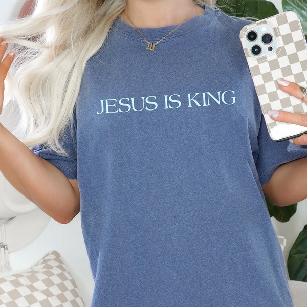 More colors | Comfort Colors T-shirt | Personalize | Christian Apparel | Bible | Jesus is King | Beachwear | Bible Verse | Seaside style