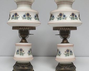 Vintage Abigail Adams Style Hurricane Lamp – Blue & Yellow Sunflower 3-Way Table Lamp
