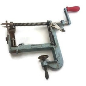 Apple Peeler Vintage Kitchen Decor