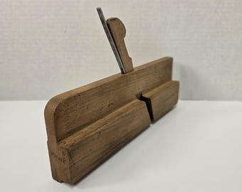 Rare Antique Cannadine London Beading Plane – Owner Stamped W. Irish & E. Dalton, No. 28, Exceptional Condition