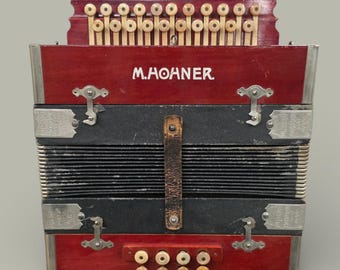 Antique M. Hohner 8-Bass Button Accordion – G-C Chord