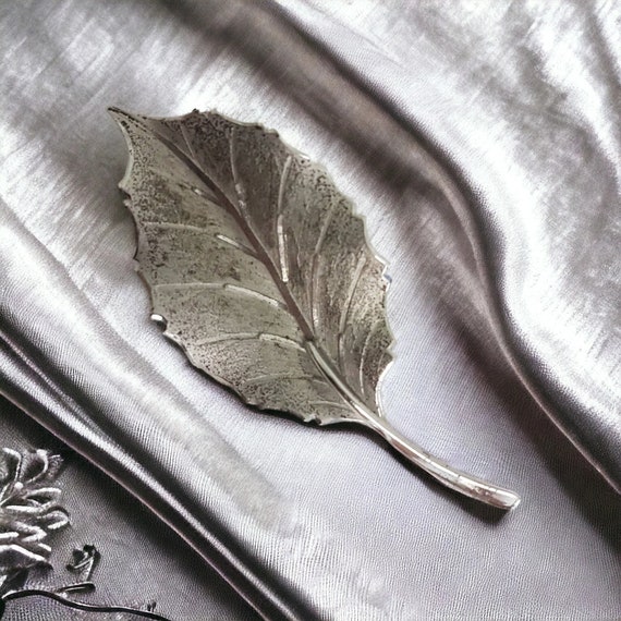 Bond Boyd Sterling Silver Leaf Brooch Vintage Jewelry