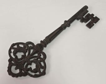 Large Ornate Cast Iron Gothic Castle Key – Medieval Church Style Decorative Key