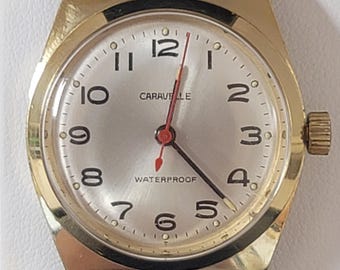 Vintage Bulova Caravelle Gold-Tone Wristwatch – 31mm