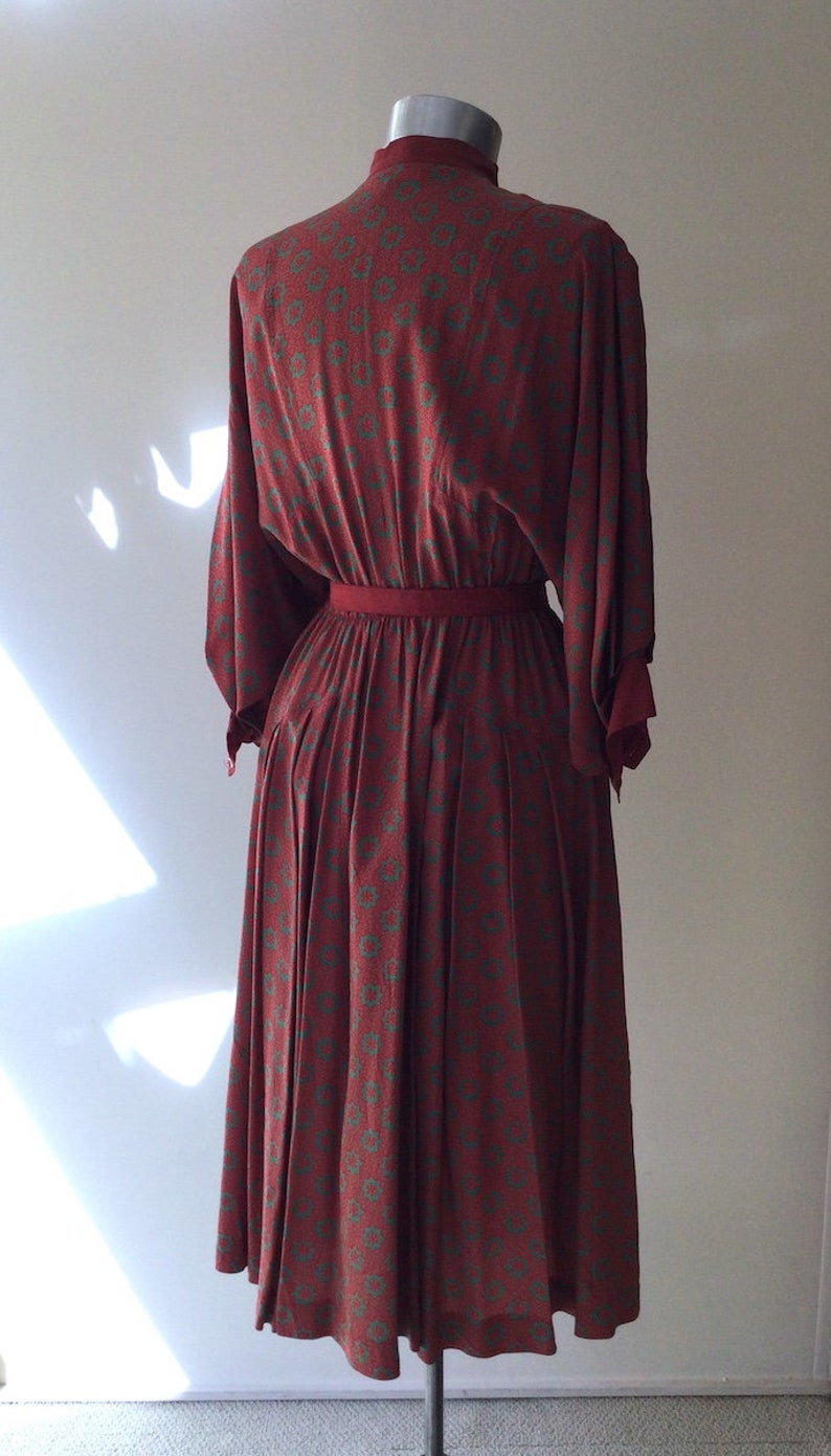 1970s Jean Muir Printed Silk Charmeuse Dress image 3