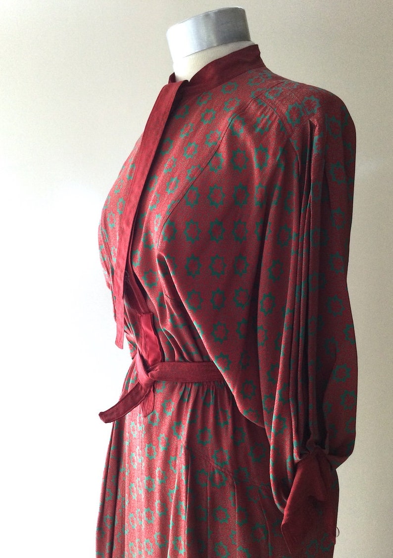 1970s Jean Muir Printed Silk Charmeuse Dress image 2