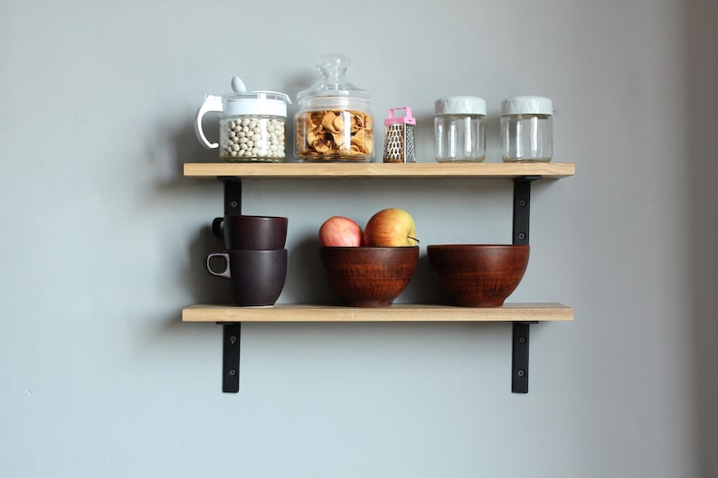 Wall mounted kitchen shelf