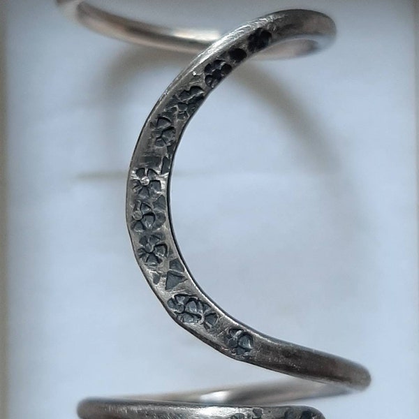 Trigger finger ring splint flowers oxidized sterling silver 925