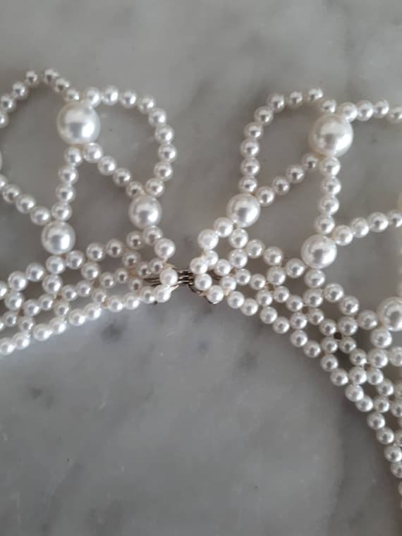 Roaring Twenties Style Pearl Necklace - image 7