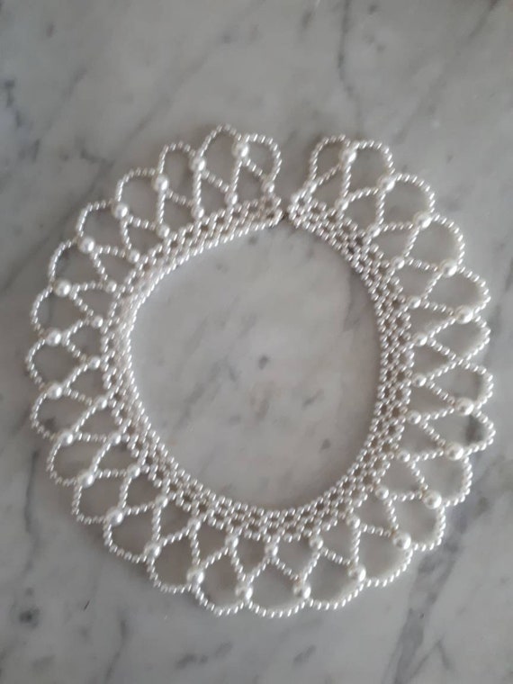 Roaring Twenties Style Pearl Necklace - image 2