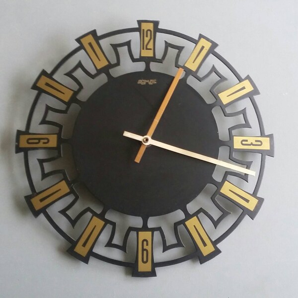 Wanduhr, made in Germany von Olympischen 70 Sunburst Spiegel reserviert