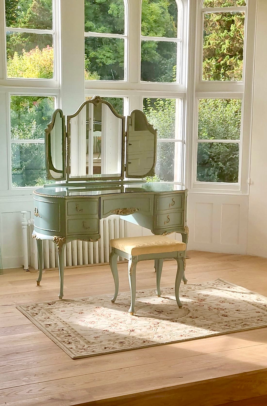 Vintage French Louis Style Olympus Antoinette Dressing Table