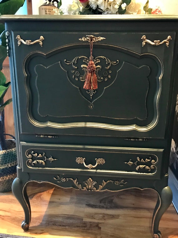 Hand Painted ~ Funky French Shabby Chic Drinks Cabinet Hallway