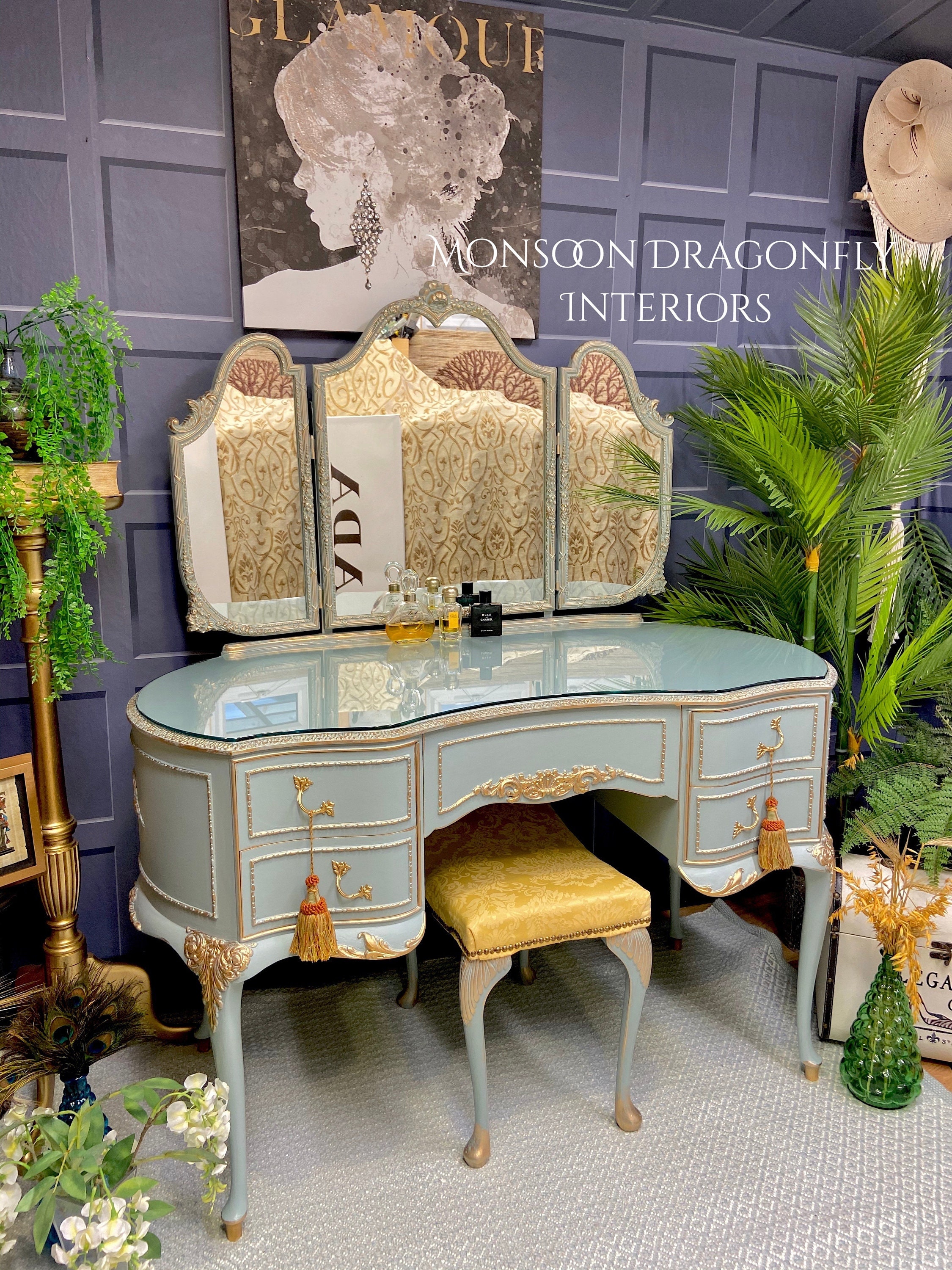 Vintage French Louis Style Olympus Antoinette Dressing Table
