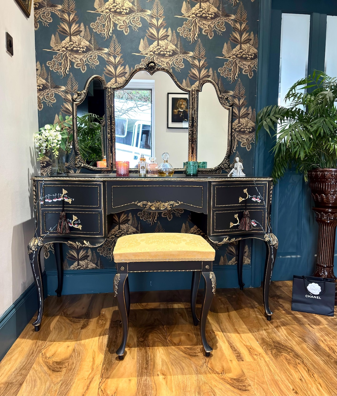 black gold dressing table Vintage French Louis Style Dressing Table, Hand-painted Black & Gold