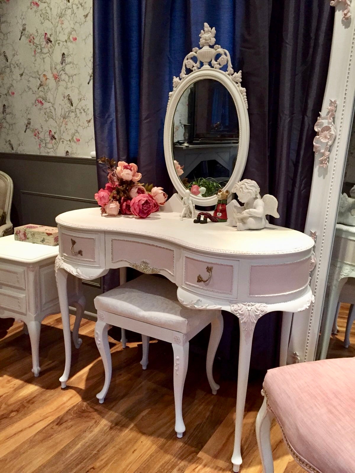 Vintage French Louis Style Olympus Antoinette Dressing Table