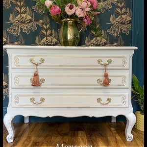 Fabulous French Vintage Chest Of Drawers Painted in Fusion Mineral paint