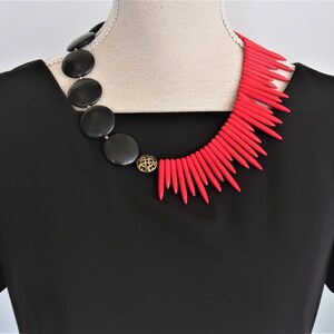 Red modern necklace, Black statement necklace, Beaded chunky necklace for women, Unusual jewelry, Beaded gemstone necklace,