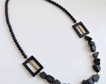 Black stone necklace, Black geometric necklace , Black onyx necklace, Black modern necklace, Black and gold necklaces