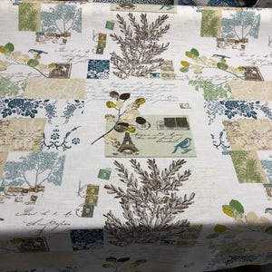 Richloom Brigitte Sky Azul Azul Francés Script Paris Floral Fabric cortado a medida