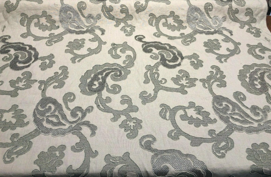 Fabricut Victoria Stingray Tessuto di lino ricamato tagliato su