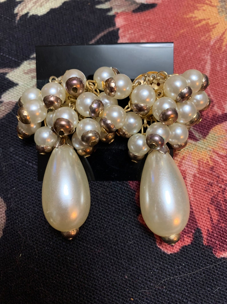 Cha-Cha Vintage Pearl Earrings