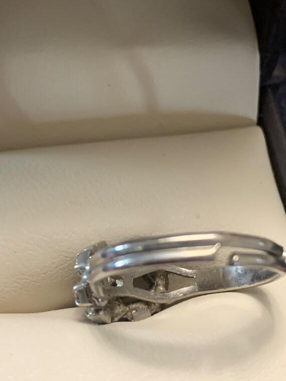 Interlocking Rhinestones Silver Ring - image 5