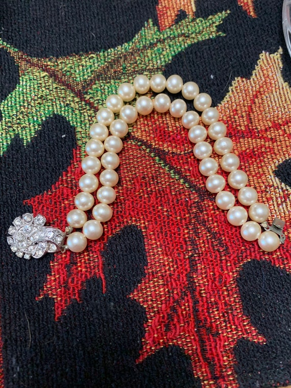 Antique Pearl Rhinestone Clasp Bracelet - image 9